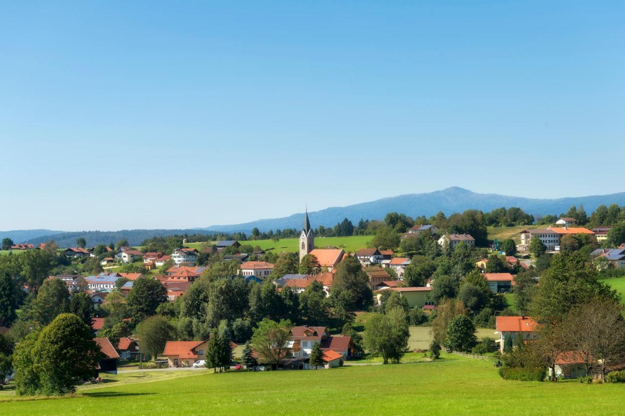 Naturhotel & Chalets Euler Neuschönau Esterno foto